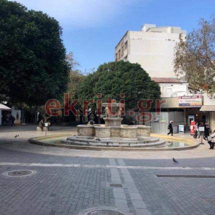 Πλατεία Λιονταριών... όπως τον Μάρτιο