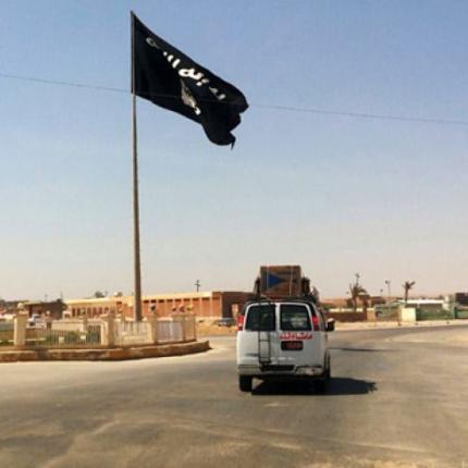 Ιράκ: Τουλάχιστον 60 νεκροί σε επίθεση εναντίον αυτοκινητοπομπής 