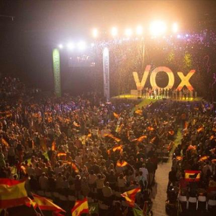 ispania-akrodeksio-komma-vox.jpg