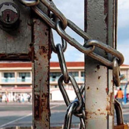 Ηράκλειο: Γονιός... "στα κάγκελα" χτύπησε μαθητή, για τις καταλήψεις