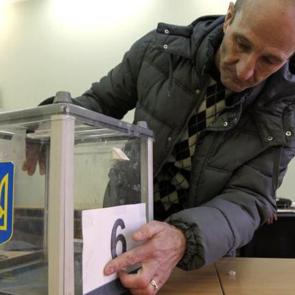 Στις κάλπες θα προσέλθουν σήμερα οι Ουκρανοί για να εκλέξουν νέο κοινοβούλιο