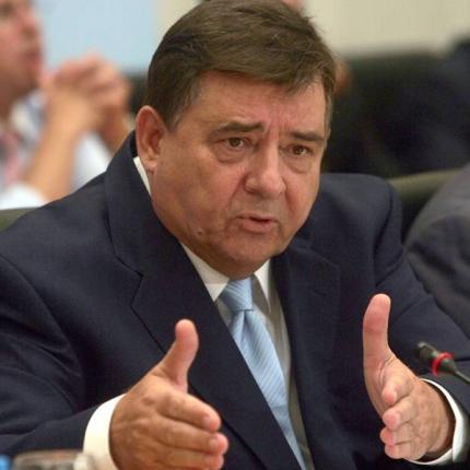 Βγαίνει από την ΜΕΘ ο Γιώργος Καρατζαφέρης