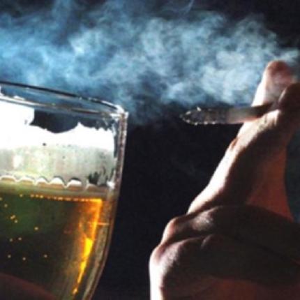 Έρευνα για αλκοόλ και κάπνισμα