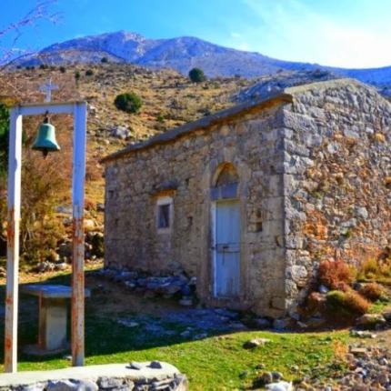 Πεζοπορία στο Οροπέδιο του Καθαρού (βίντεο)
