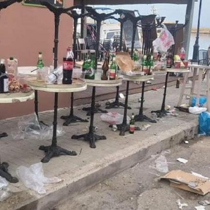 Εικόνες ντροπής στο ενετικό λιμάνι