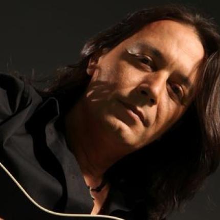 Ακούστε αποκλειστικά το νέο τραγούδι του Γιάννη Κότσιρα στο Ράδιο Κρήτη