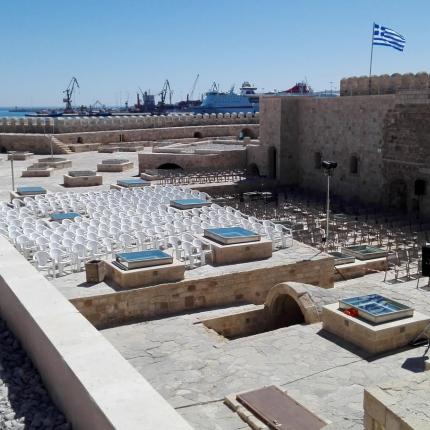 ανακαινισμένος κούλες