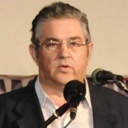 Για &quot;πρόθυμες τσόντες&quot; και &quot;άλλους με τσάντες&quot; μίλησε απο τη Θεσσαλονίκη ο Δ. Κουτσούμπας