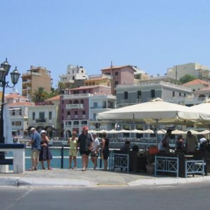 Σήμα κινδύνου από τις επιχειρήσεις και στο Λασίθι (πίνακες)