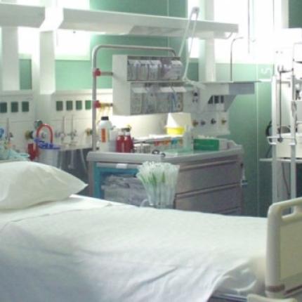 Ακόμα ψάχνουν κρεβάτια στην Αθήνα για τα θύματα της καυστικής ποτάσας 