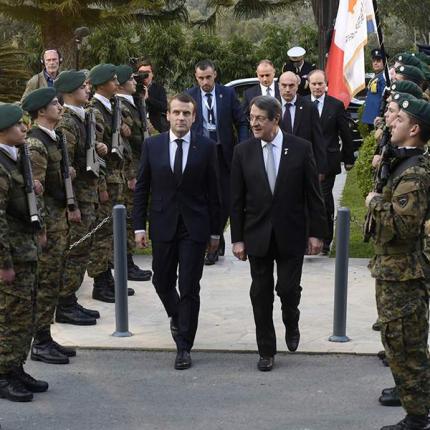 αναστασιαδης, μακρον.jpg