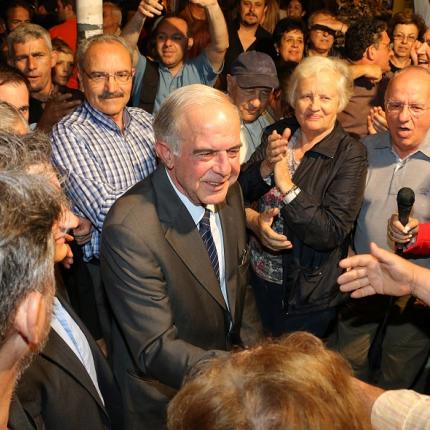 "Έλαμπε" το βράδυ της Κυριακής ο κ. Λαμπρινός