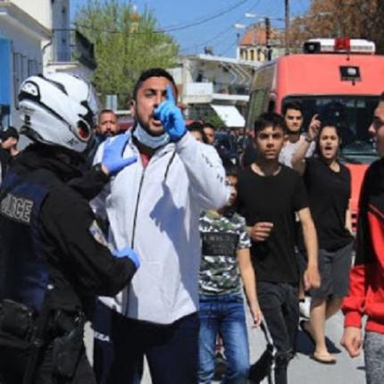 λάρισα ρομά κορωνοϊός