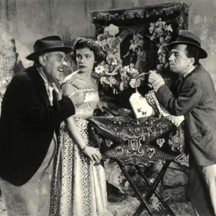 Ακρίβεια, φτώχεια και φιλότιμο...