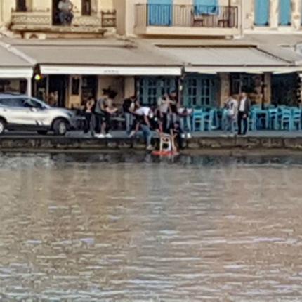 λιμάνι χανίων βουτιά
