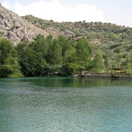 λίμνη ζαρού