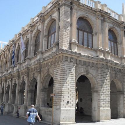 10.000 επαναχρησιμοποιούμενες τσάντες στους Ηρακλειώτες 