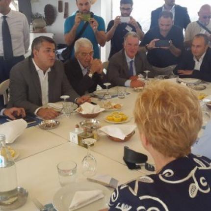 τσίπρας ταβέρνα
