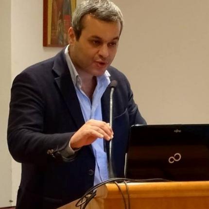 Χάρης Μαμουλάκης