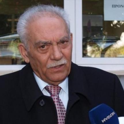 manolis.jpg