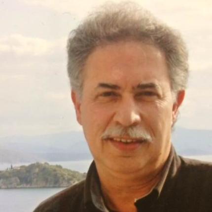 μανώλης μανουράς