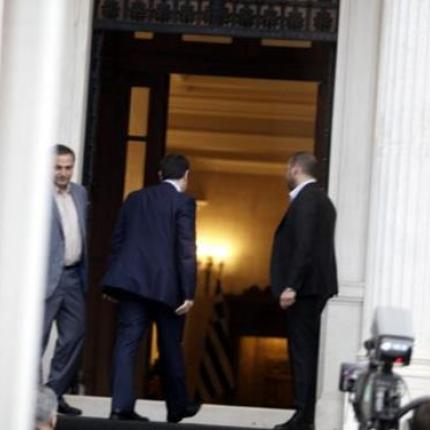 Σύσκεψη Αλ. Τσίπρα με οικονομικούς υπουργούς ενόψει προγραμματικών δηλώσεων