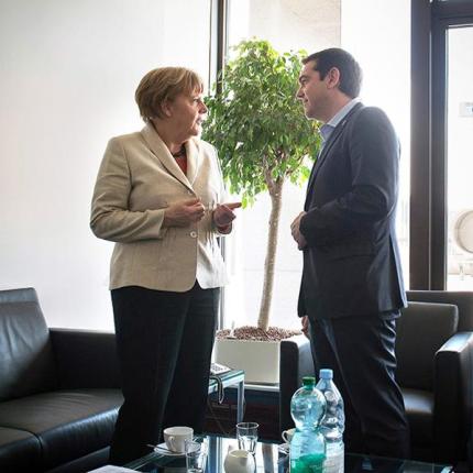 merkeltsiprasss.jpg