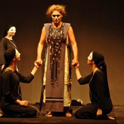 Οι καθηγητές ανεβάζουν ξανά "Μήδεια" για καλό σκοπό