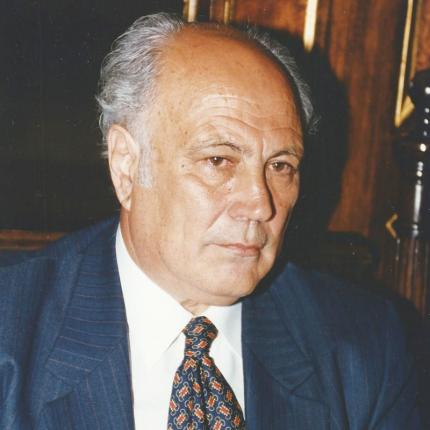 εμμανουήλ μικρογιαννάκης