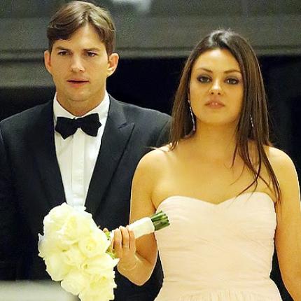 mila_kunis_and_ashton_kutcher_engaged.jpg
