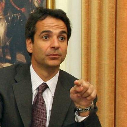 Εντατικοί έλεγχοι για πλαστογραφίες πιστοποιητικών από δημόσιους υπαλλήλους