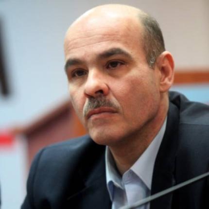 Γιάννης Μιχελογιαννάκης "Δεκαέξι μέτρα για ένα υγιές κράτος"