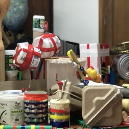 μουσικα όργανα απο σκουπίδια