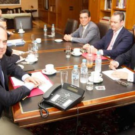 Ανοιχτός στο διάλογο με εκπαιδευτικούς και μαθητές ο νέος υπουργός Παιδείας Α.Λοβέρδος 