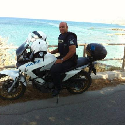 nikos2.jpg