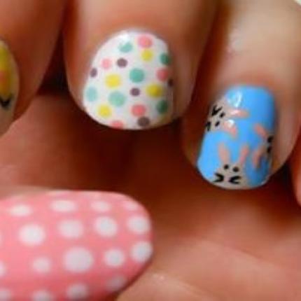 Πασχαλινά σχέδια για νύχια