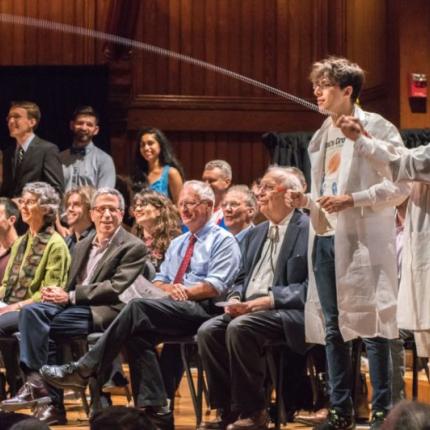 νόμπελ του τρελού επιστήμονα