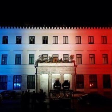 δημαρχείο αθηνων,επιθεση παρισι