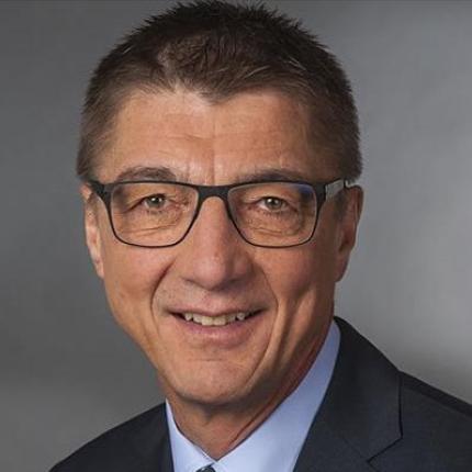 Πέθανε στη Γερμανία εξέχων κεντροδεξιός βουλευτής, ειδικός σε θέματα Ρωσίας και Γαλλίας