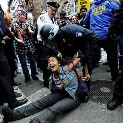 Πάνω από 200 συλλήψεις στη Νέα Υόρκη σε διαδήλωση για τη βια των αστυνομικών