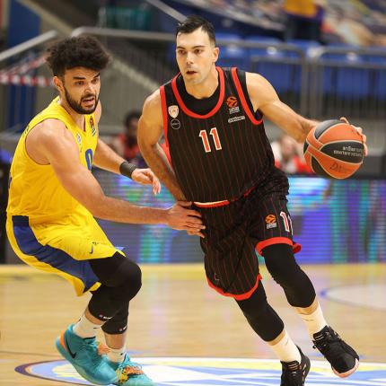 oly-sloukas_11.45.00_mm.jpg