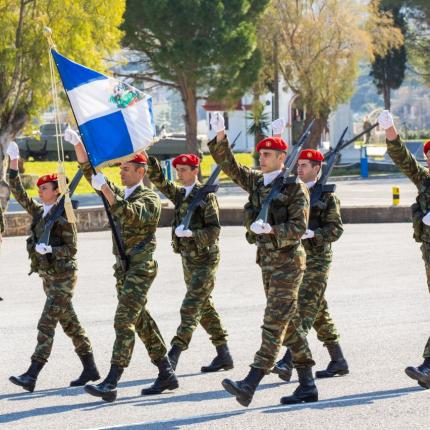 547 αερομεταφερομενο ταγμα ρεθυμνο.jpg