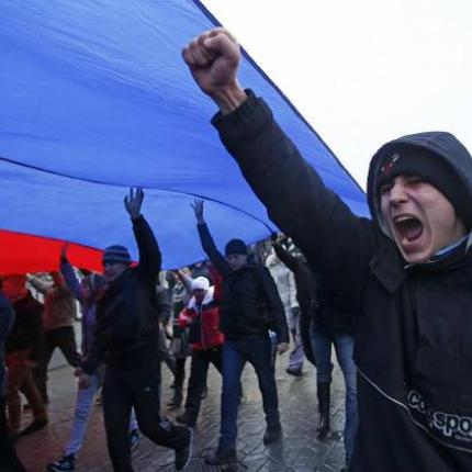 Φιλορώσοι κατέλαβαν κυβερνητικά κτίρια στην Ανατ. Ουκρανία