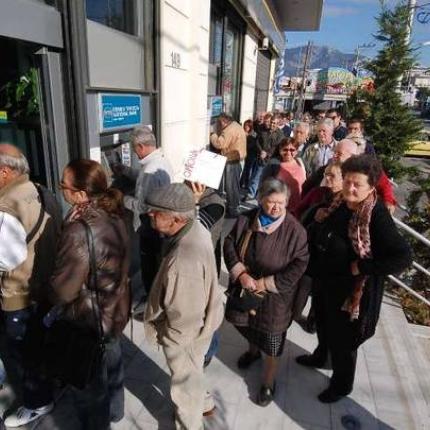 Λάθη, ουρές και αγανάκτηση από αγρότες και κτηνοτρόφους για την ενιαία ενίσχυση 