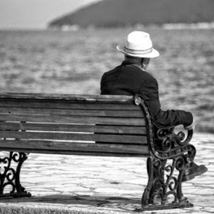 Κάθισε στο παγκάκι κι έβαλε το δίκανο στο στόμα - &quot;Παγωμένη&quot; από τη νέα αυτοκτονία η Κρήτη