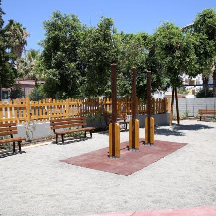 παραδόθηκε η νέα παιδική χαρά
