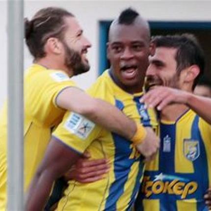 Με χατ-τρικ του Μορένο ο Παναιτωλικός 3-1 τον Πανθρακικό