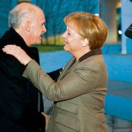 Γιώργος Παπανδρέου: η Μέρκελ μας έβαλε στο ΔΝΤ