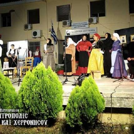 Η θεατρική παράσταση «Ελένη η Καινουριοχωρίτισσα»