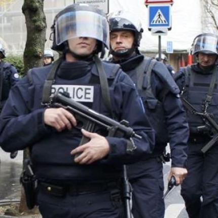 Οι γαλλικές Αρχές στο κυνήγι των συνεργών των ενόπλων 